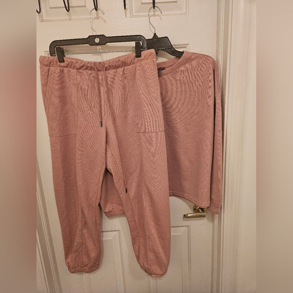 Cozy Blush Pink Women's Lounge Set